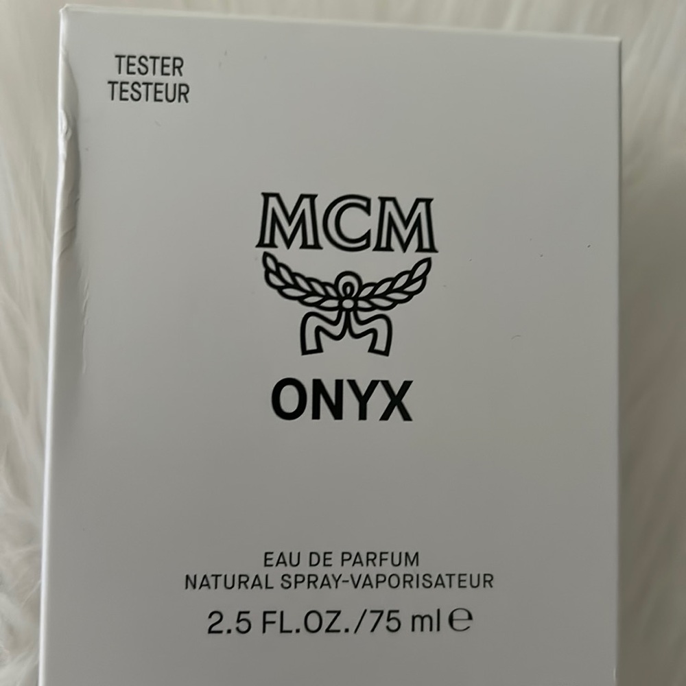 BNIB MCM ONYX